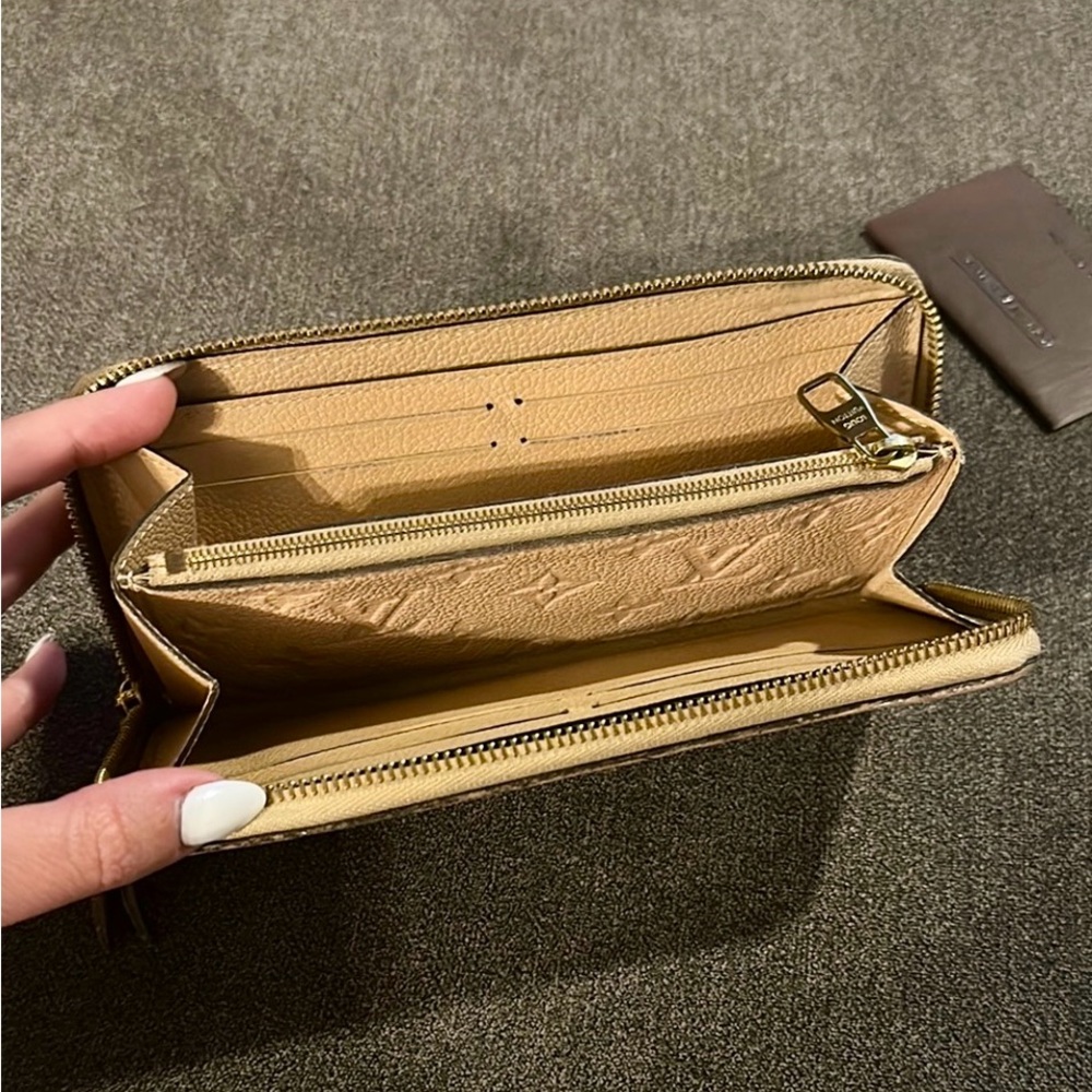 Louis Vuitton Tan Wallet - Picture 2 of 2